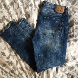 Distressed Ae Jeans 34W x 30L